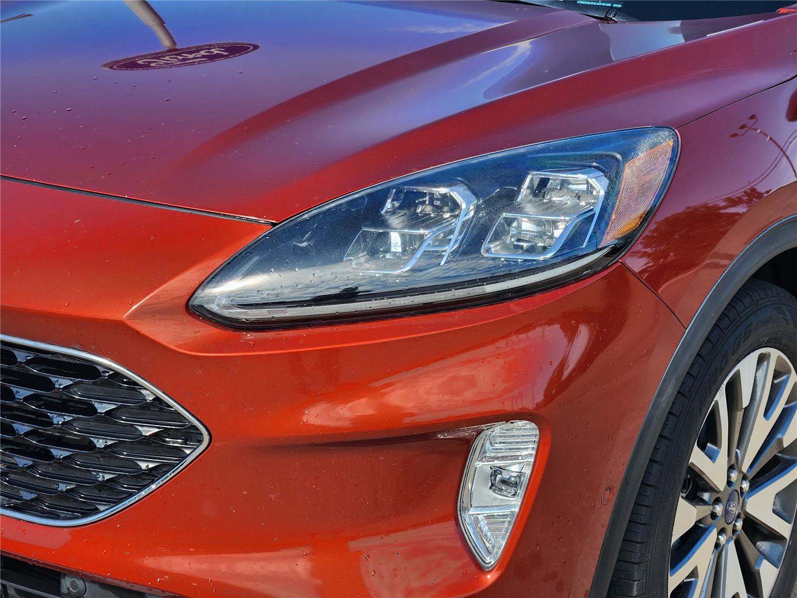 Certified 2020 Ford Escape Titanium AWD/4WD image 6