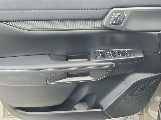 Certified 2025 Ford Ranger Raptor AWD/4WD image 16