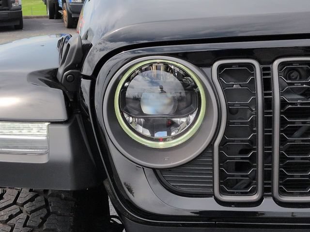 Used 2025 Jeep Gladiator Mojave AWD/4WD image 10