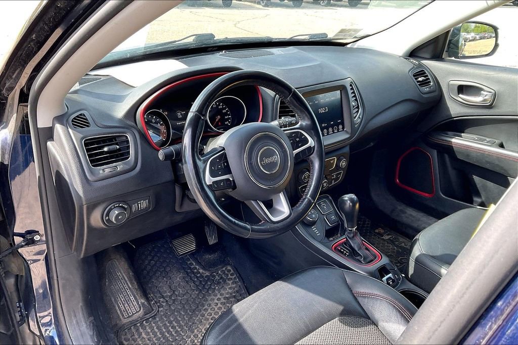 Used 2019 Jeep Compass Trailhawk w/ Cold Weather Group AWD/4WD image 7