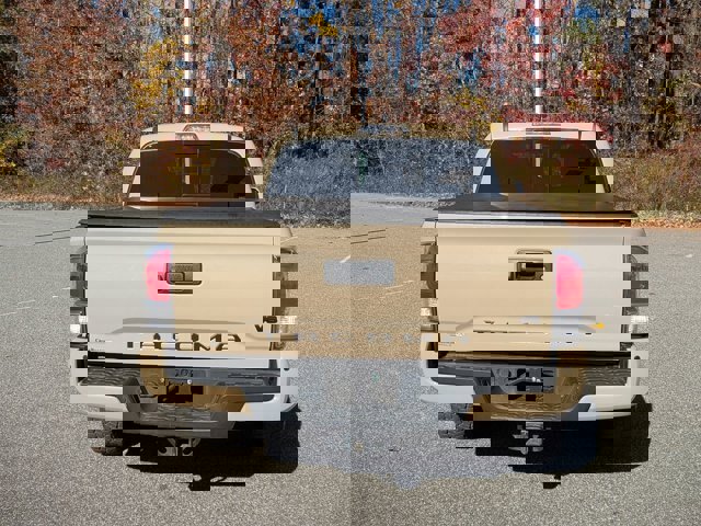 Used 2020 Toyota Tacoma TRD Off-Road image 5