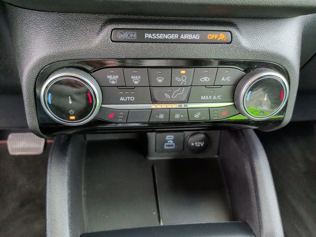 Certified 2022 Ford Escape SEL w/ SEL Stealth AWD Package image 21