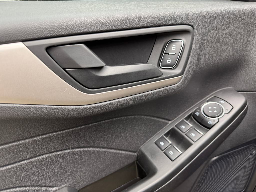 Certified 2022 Ford Escape SE w/ Convenience Package image 12