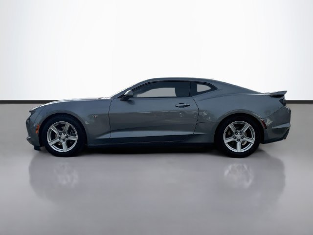 Used 2020 Chevrolet Camaro LT RWD image 8
