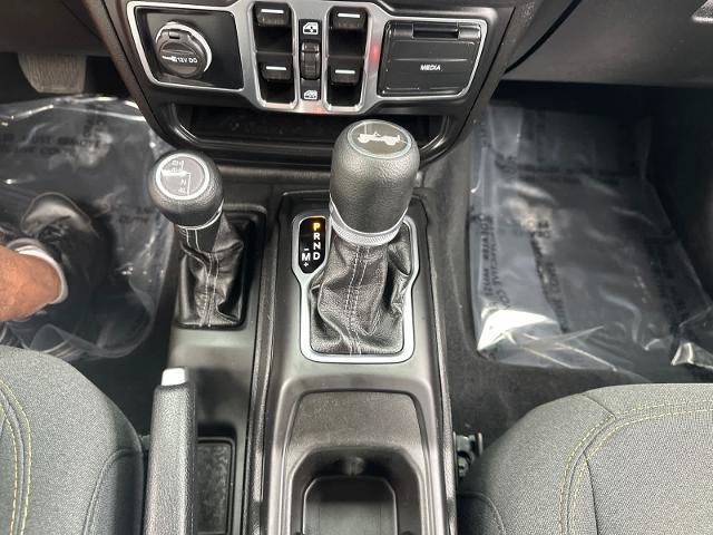 Used 2025 Jeep Wrangler Unlimited Sport AWD/4WD image 23
