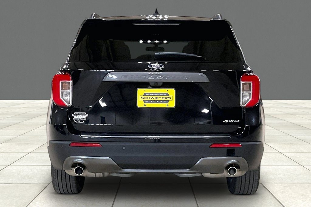 Certified 2024 Ford Explorer XLT w/ Equipment Group 202A AWD/4WD image 4