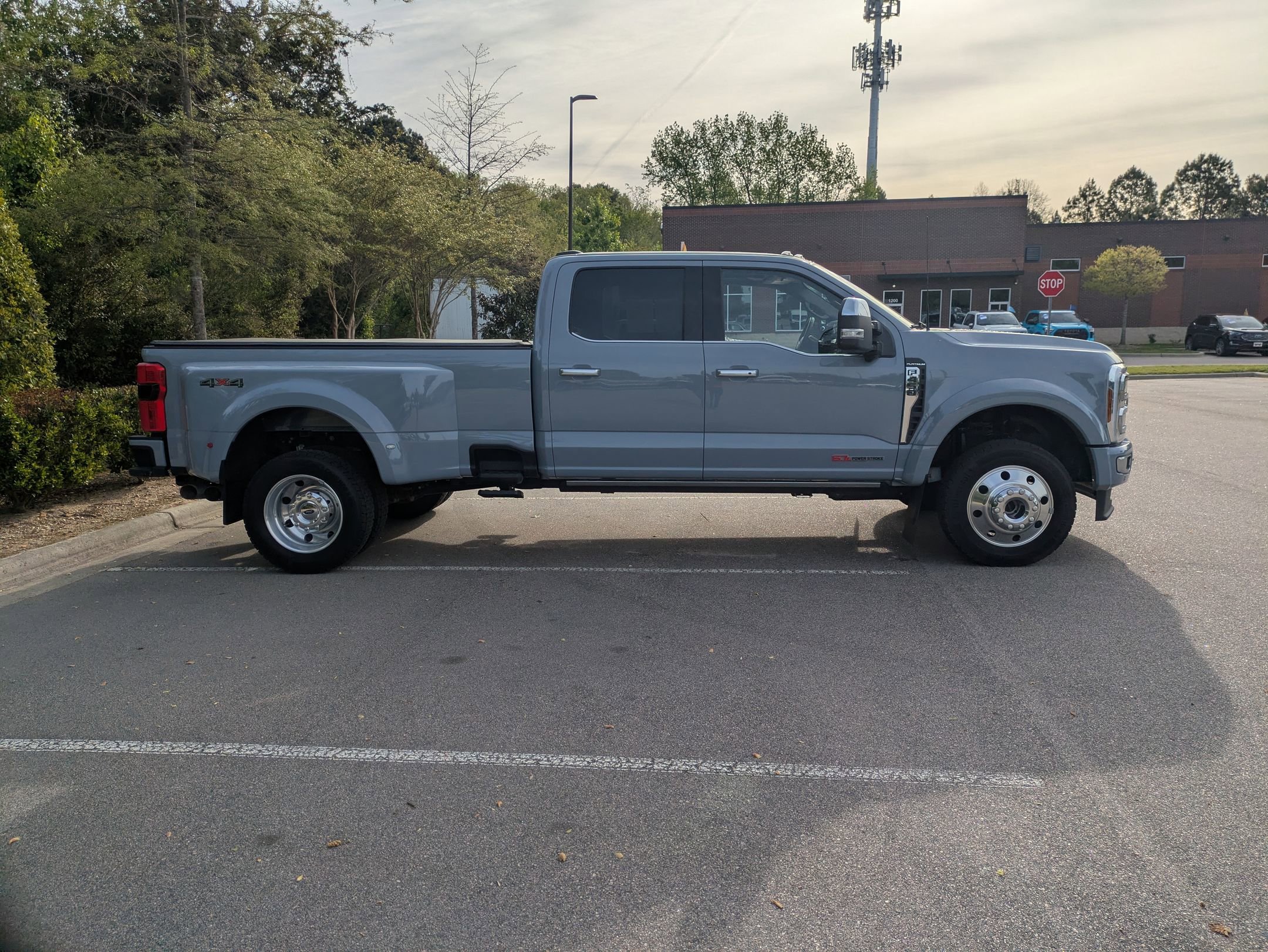 Certified 2025 Ford F450 Platinum w/ Platinum Plus Package AWD/4WD image 3
