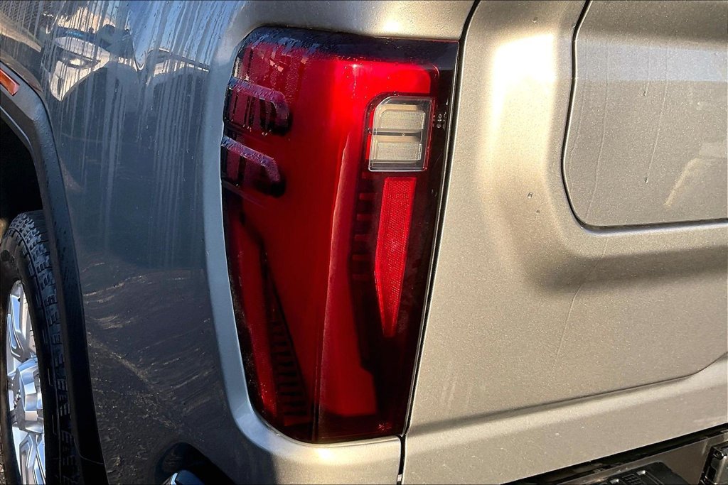 Used 2024 GMC Sierra 2500 SLT w/ SLT Premium Package AWD/4WD image 29