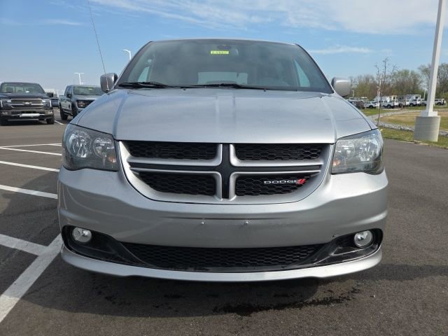 Used 2019 Dodge Grand Caravan GT FWD image 3