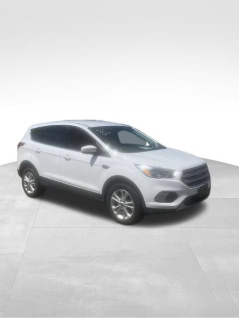 Certified 2019 Ford Escape SE FWD image 8