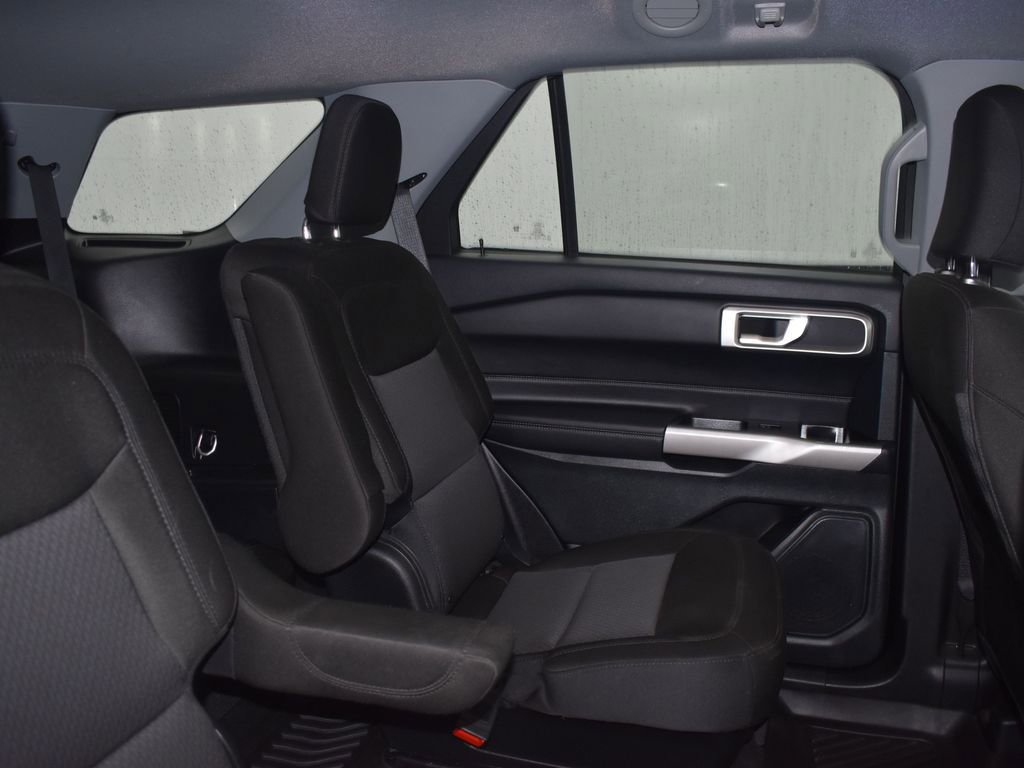 Certified 2024 Ford Explorer XLT w/ Class IV Trailer Tow Package image 25