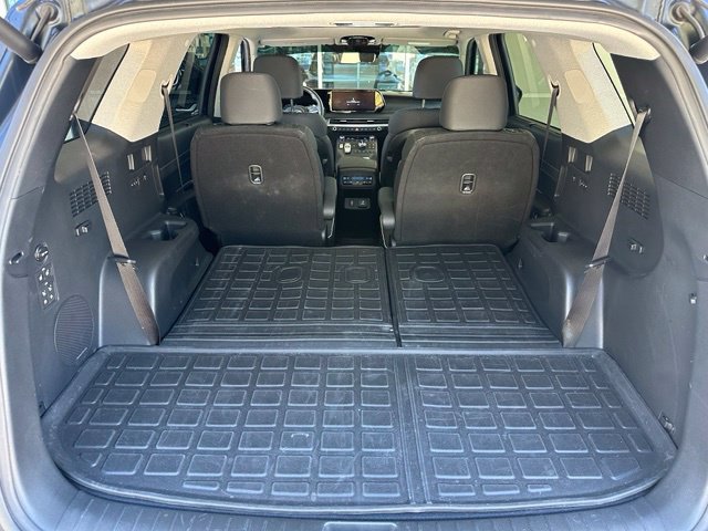 Used 2024 Hyundai Palisade Limited AWD/4WD image 18