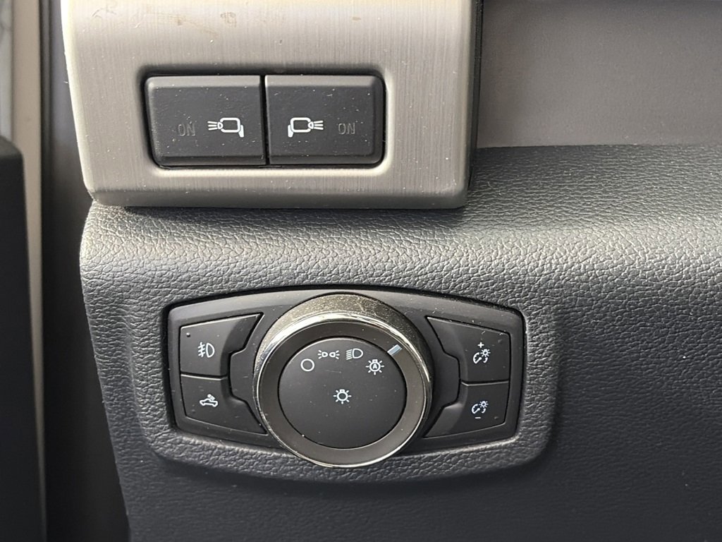 Certified 2022 Ford F350 Platinum image 25