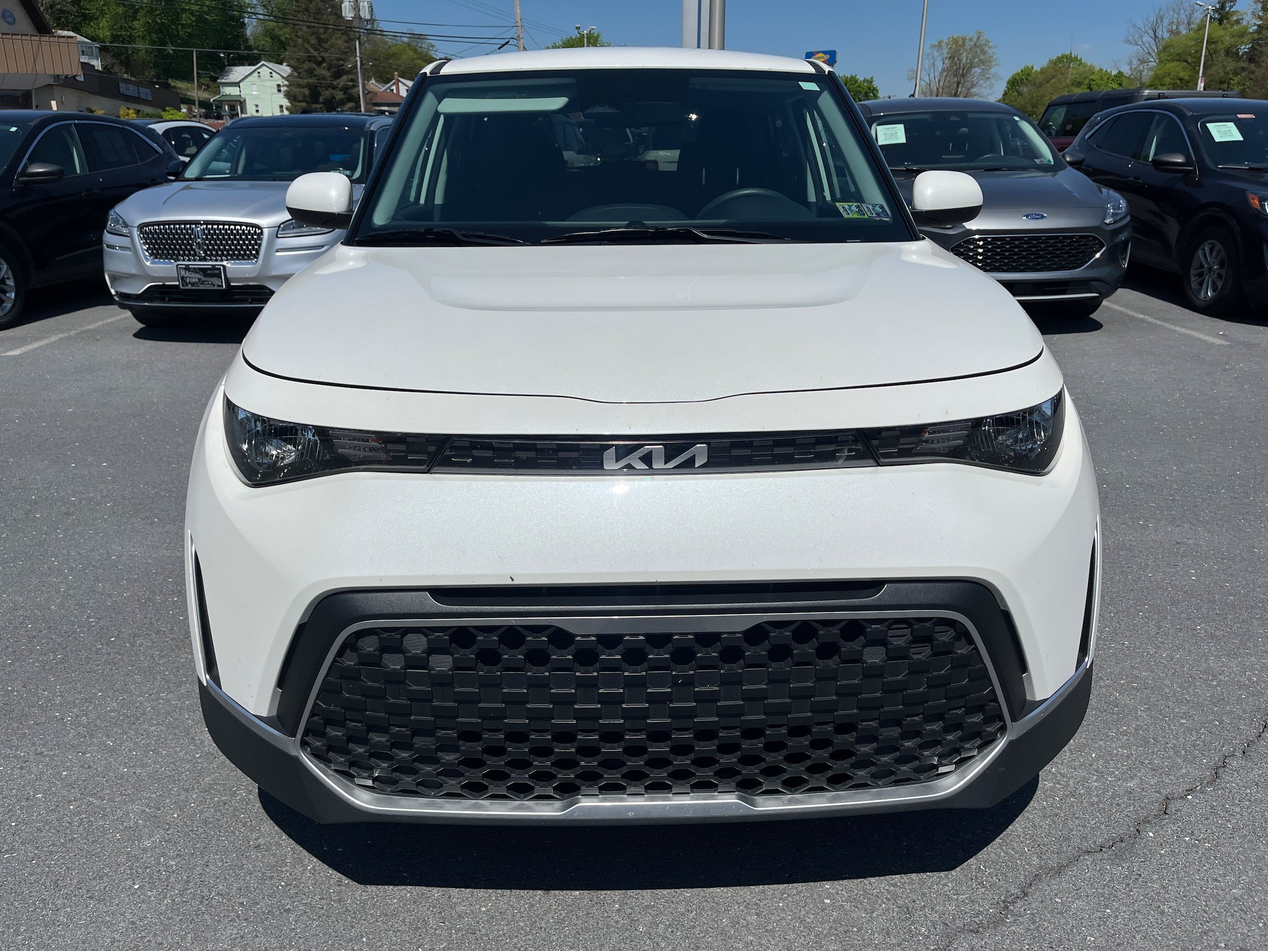 Used 2023 Kia Soul LX w/ Option Group 015 FWD video 2
