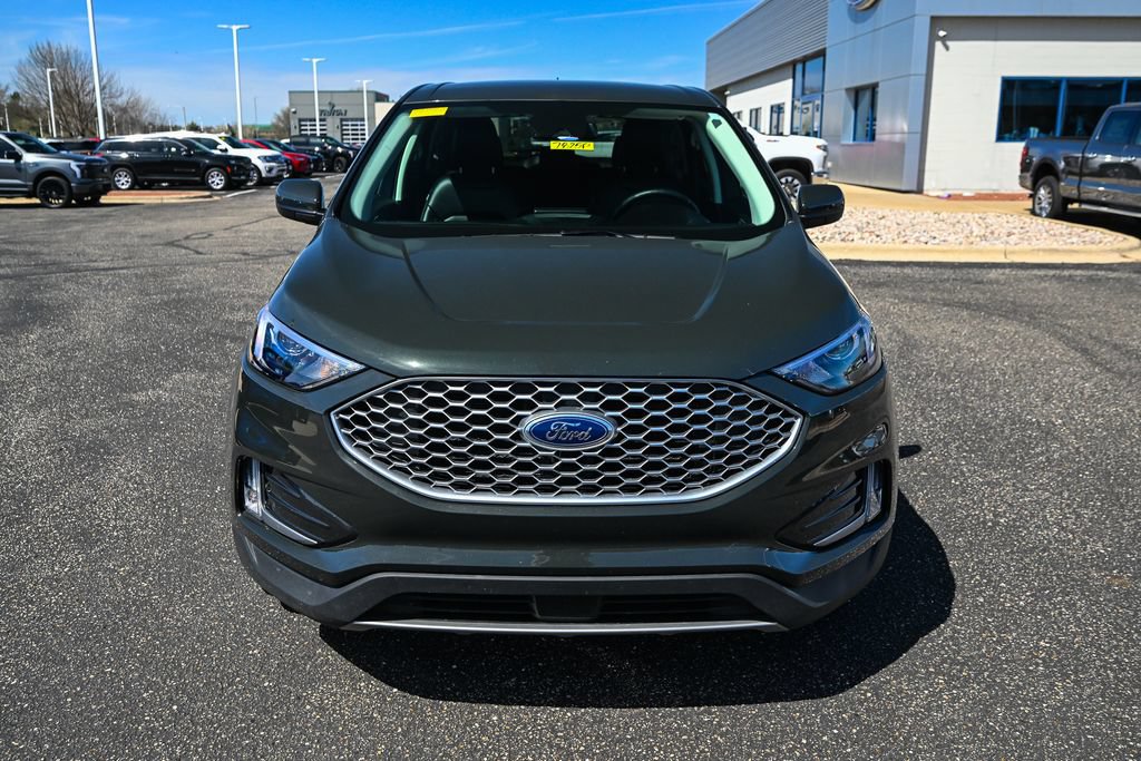 Certified 2024 Ford Edge SEL w/ Convenience Package AWD/4WD image 10