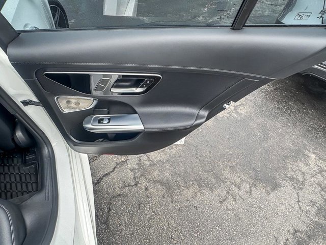 Used 2022 Mercedes-Benz C 300 4MATIC Sedan image 29