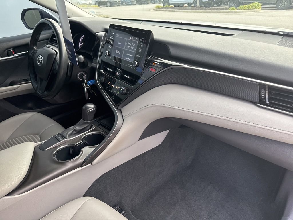 Used 2022 Toyota Camry SE image 31