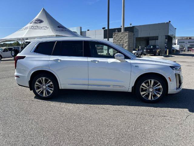 Used 2023 Cadillac XT6 Premium Luxury w/ Technology Package AWD/4WD image 3