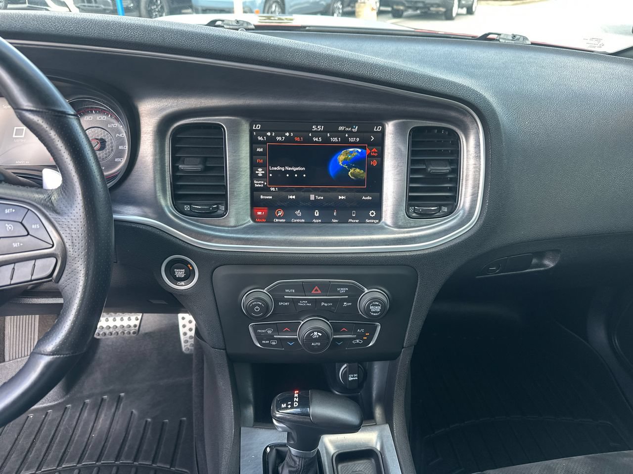Used 2018 Dodge Charger R/T RWD image 29