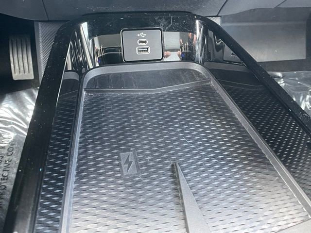 Certified 2025 Ford Mustang Mach-E Premium image 33