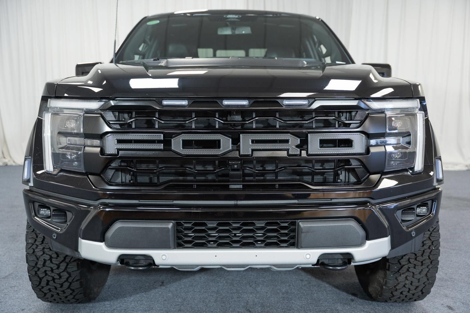 Certified 2025 Ford F150 Raptor AWD/4WD image 2
