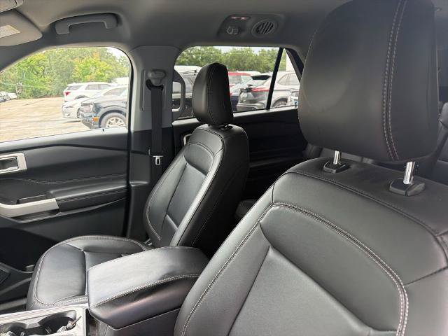 Certified 2024 Ford Explorer XLT w/ Equipment Group 202A AWD/4WD image 10