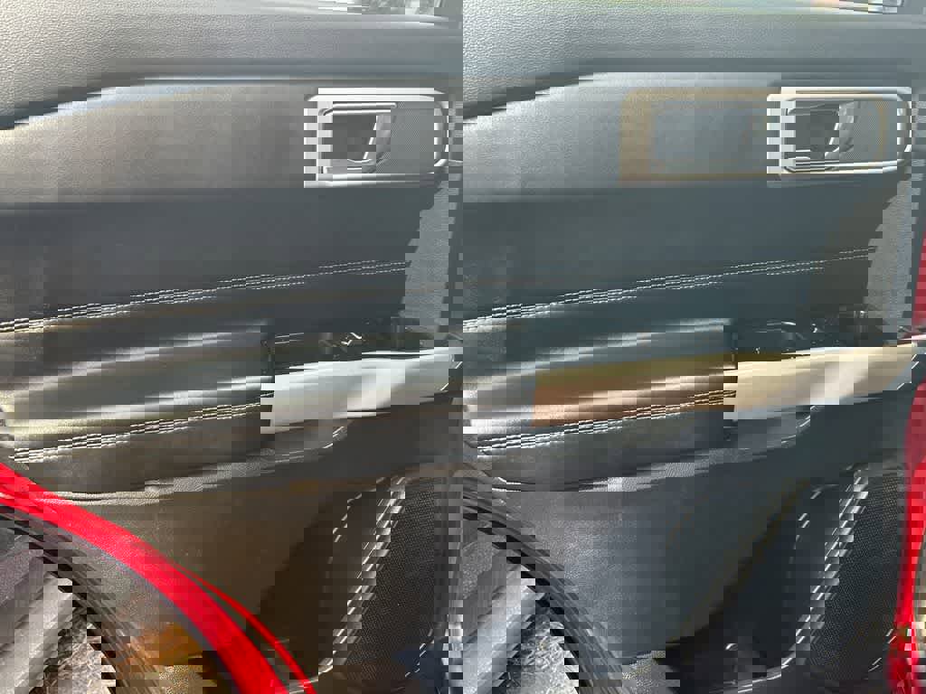 Certified 2022 Ford Explorer XLT w/ Equipment Group 202A image 11