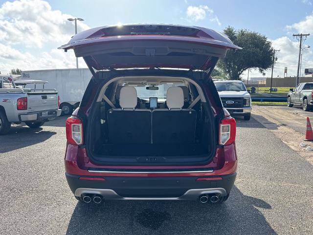 Certified 2023 Ford Explorer Platinum w/ Technology Package AWD/4WD image 5