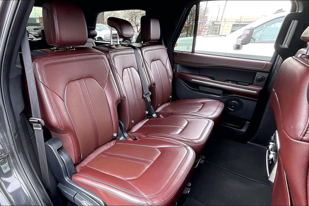 Certified 2024 Ford Expedition Limited image 26