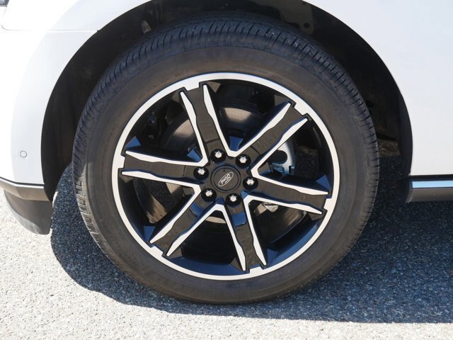 Certified 2020 Ford Expedition Limited w/ Special Edition Package AWD/4WD image 10