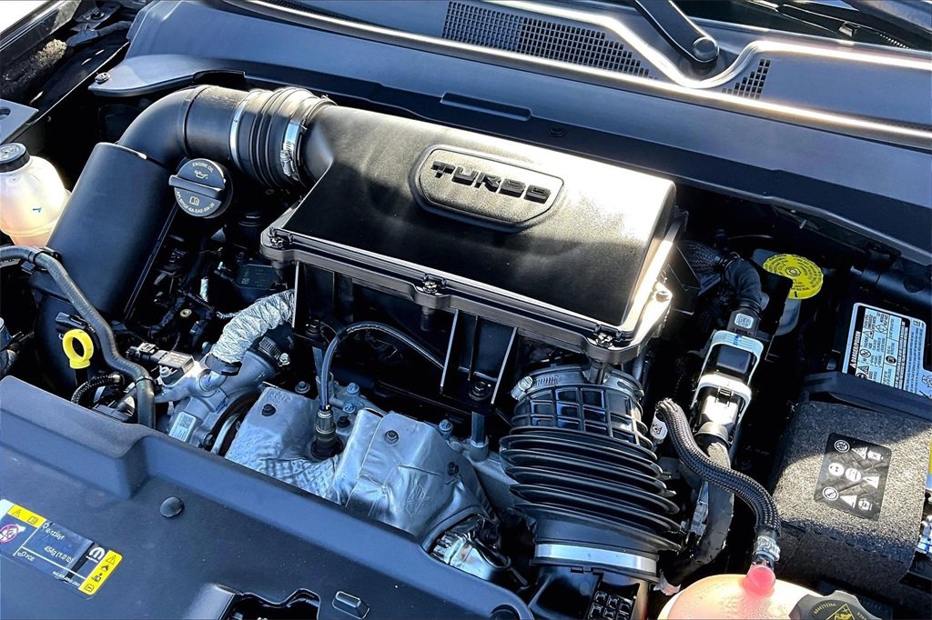 Used 2023 Jeep Compass Limited image 34