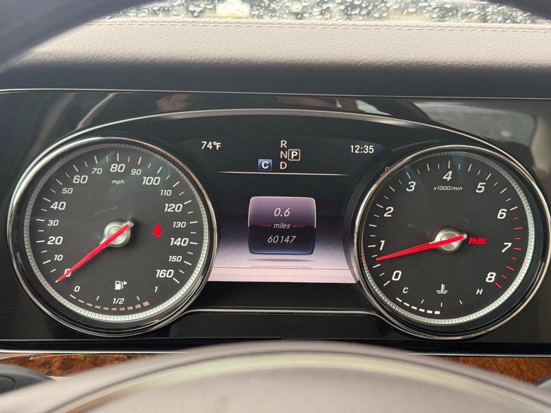 Used 2017 Mercedes-Benz E 300 4MATIC image 28