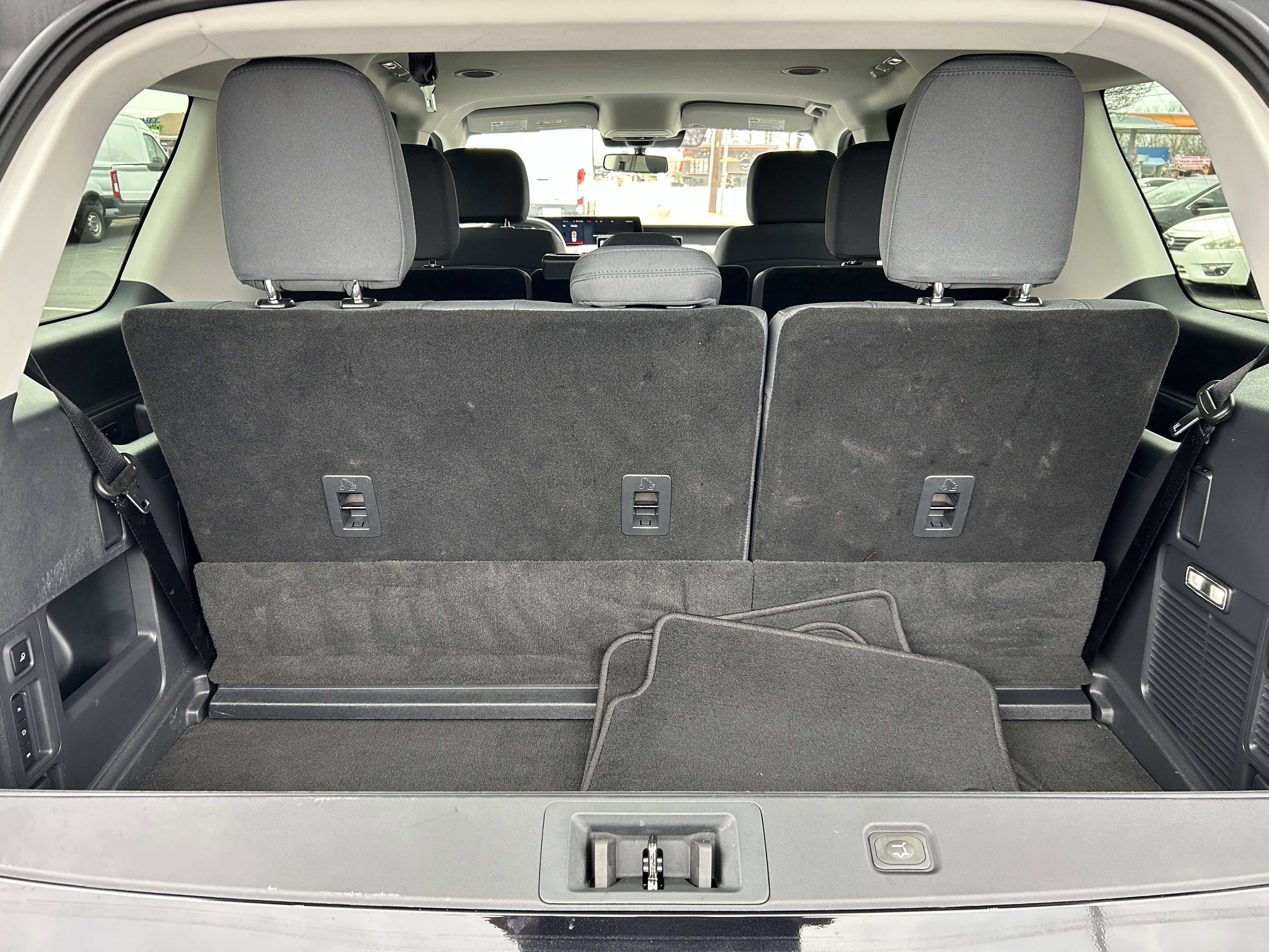 Certified 2025 Ford Expedition Active image 25