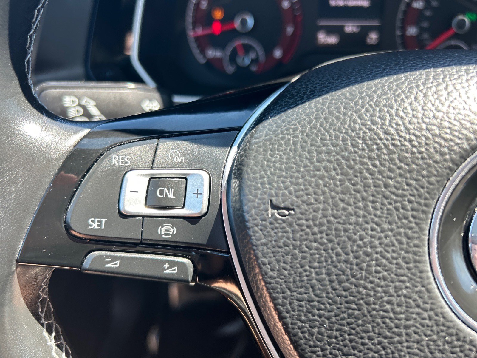 Used 2019 Volkswagen Jetta R-Line FWD image 23