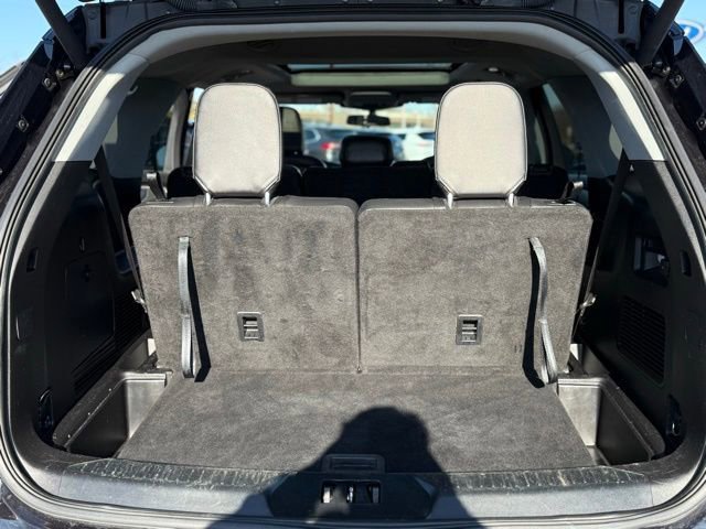 Certified 2020 Ford Explorer XLT w/ Equipment Group 202A image 36