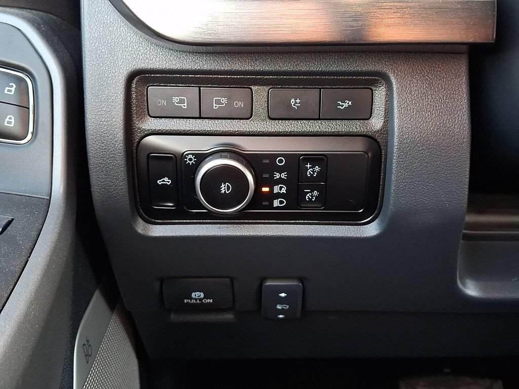 Certified 2024 Ford F450 Lariat w/ FX4 Off-Road Package AWD/4WD image 24
