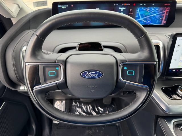 Certified 2025 Ford Expedition Max Platinum w/ Driver's Package AWD/4WD image 25