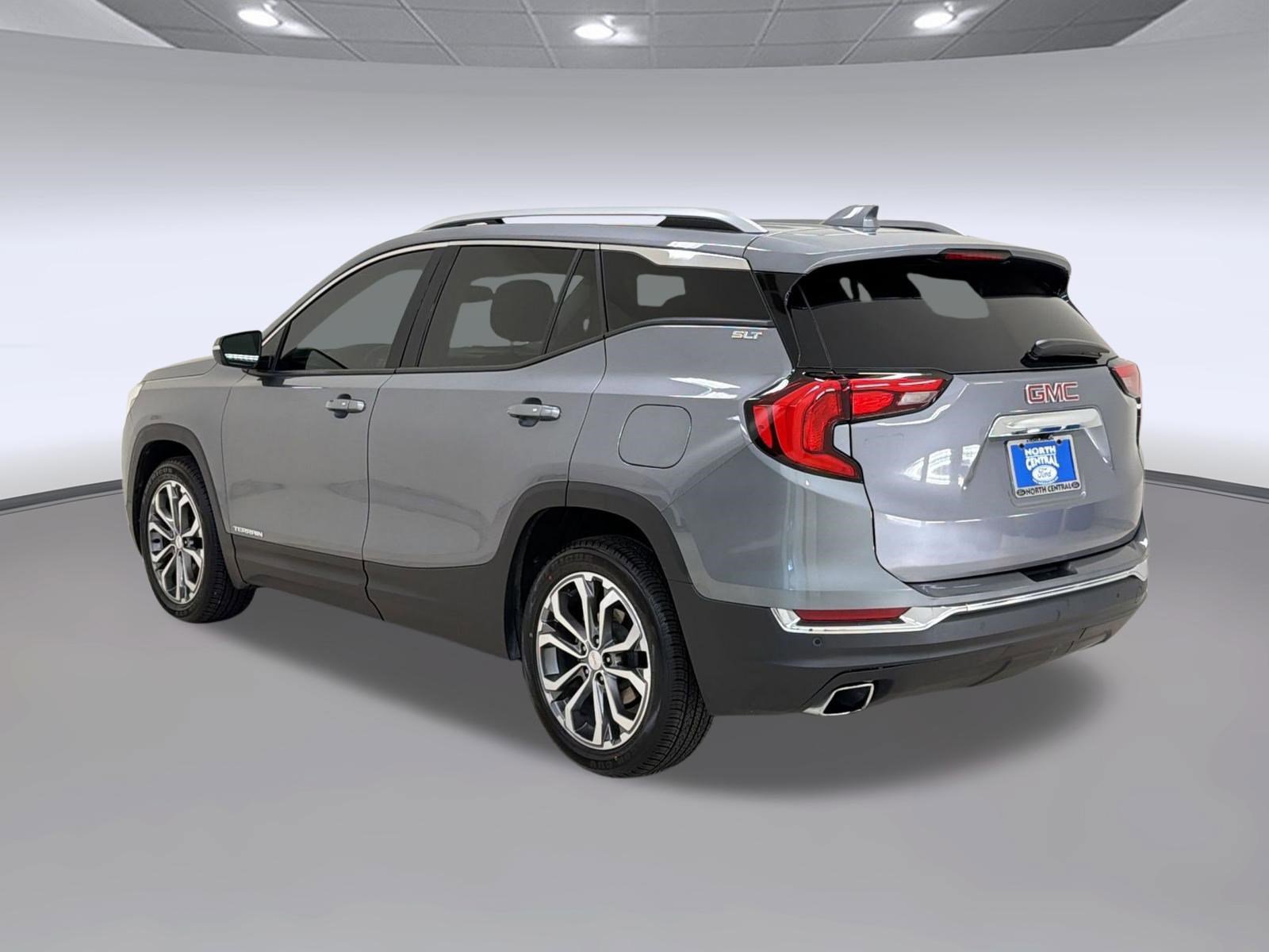 Used 2020 GMC Terrain SLT w/ Preferred Package FWD image 3