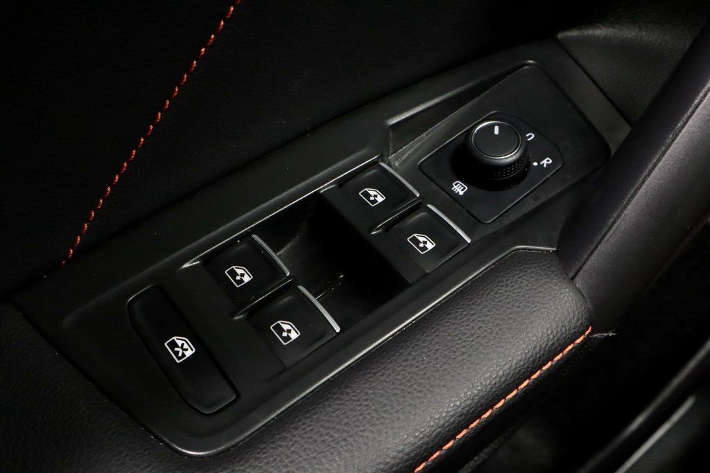 Used 2024 Volkswagen Tiguan Wolfsburg Edition image 28