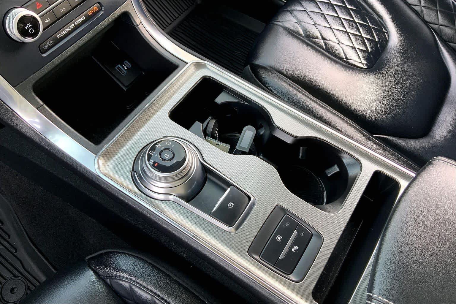 Certified 2023 Ford Edge Titanium AWD/4WD image 15