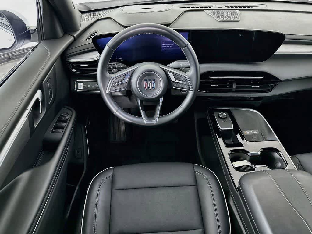 Used 2025 Buick Enclave Preferred FWD image 10