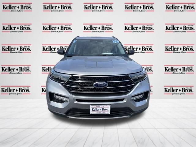 Certified 2020 Ford Explorer XLT w/ Equipment Group 202A AWD/4WD image 4