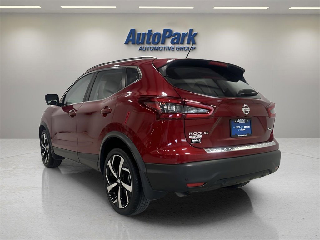 Used 2022 Nissan Rogue Sport SL image 3