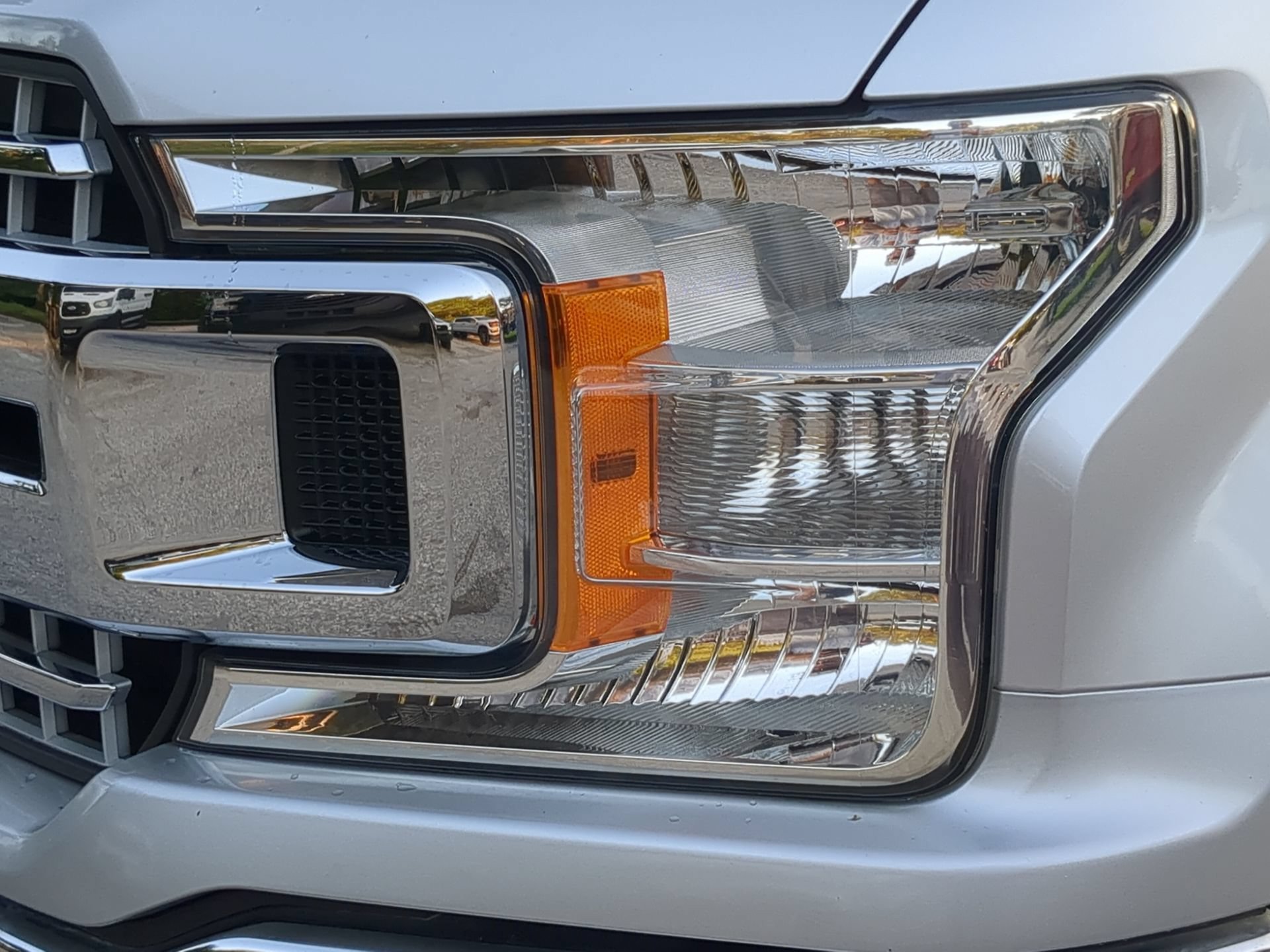 Certified 2019 Ford F150 XLT w/ Equipment Group 302A Luxury AWD/4WD image 44