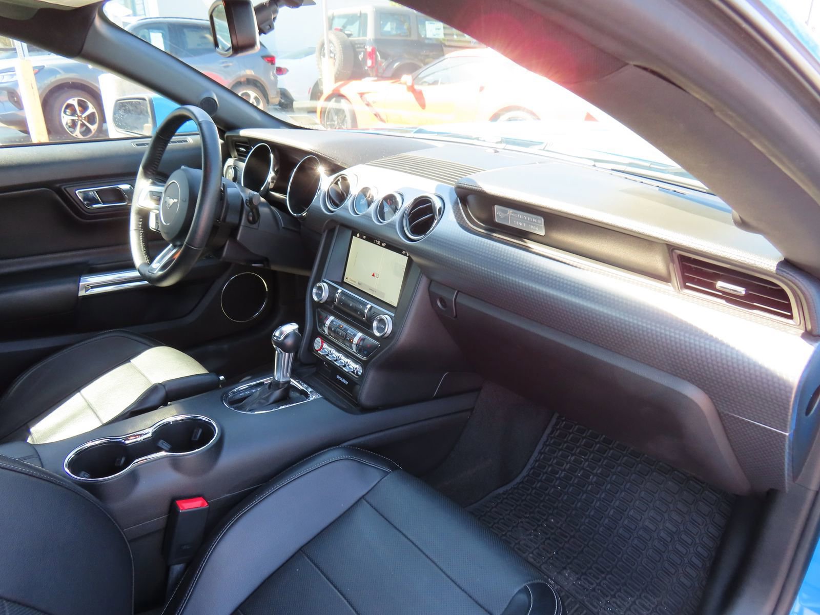 Certified 2017 Ford Mustang Premium w/ Ecoboost Performance Package image 16