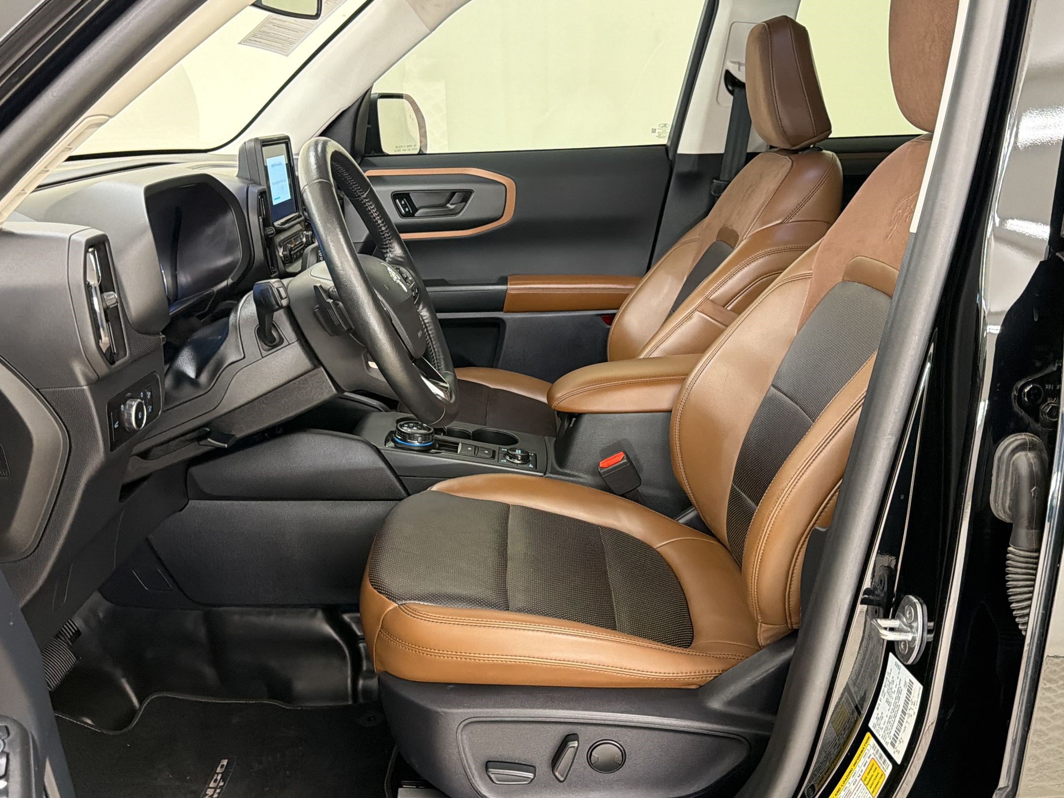Certified 2023 Ford Bronco Sport Badlands w/ Premium Package AWD/4WD image 5