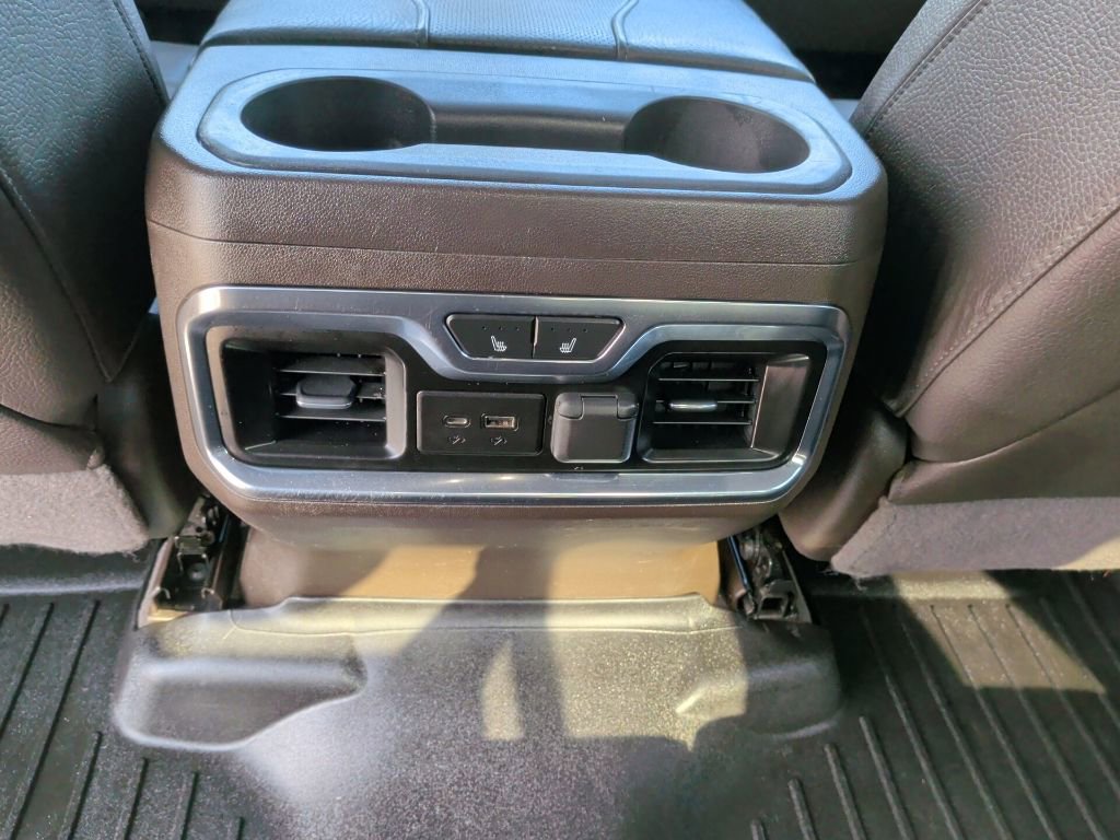 Used 2023 GMC Sierra 3500 Denali w/ Denali Ultimate Package AWD/4WD image 17