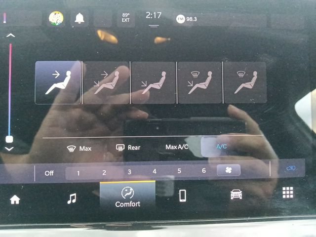 Used 2024 Jeep Compass Latitude AWD/4WD image 23