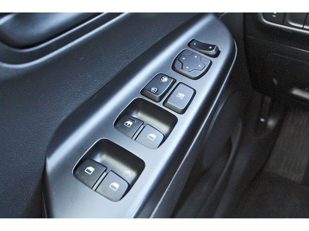 Used 2020 Hyundai Kona SE image 22