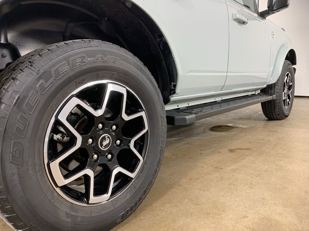 Certified 2021 Ford Bronco Outer Banks AWD/4WD image 9